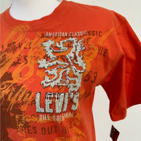 Vintage Levi’s Graphic T Shirt - Picture 3 of 7